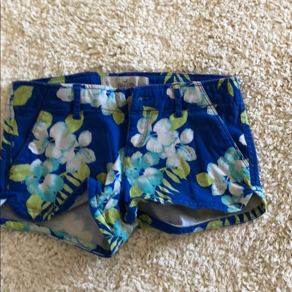 Shorts, floral Hawaiian print